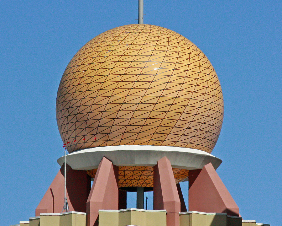 Hollywood Casino - Sunset Tower by Ryan Hildebrand