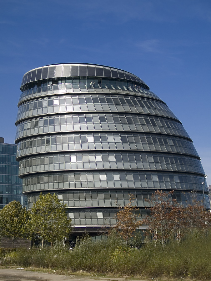 London City Hall by Cesar Serrano