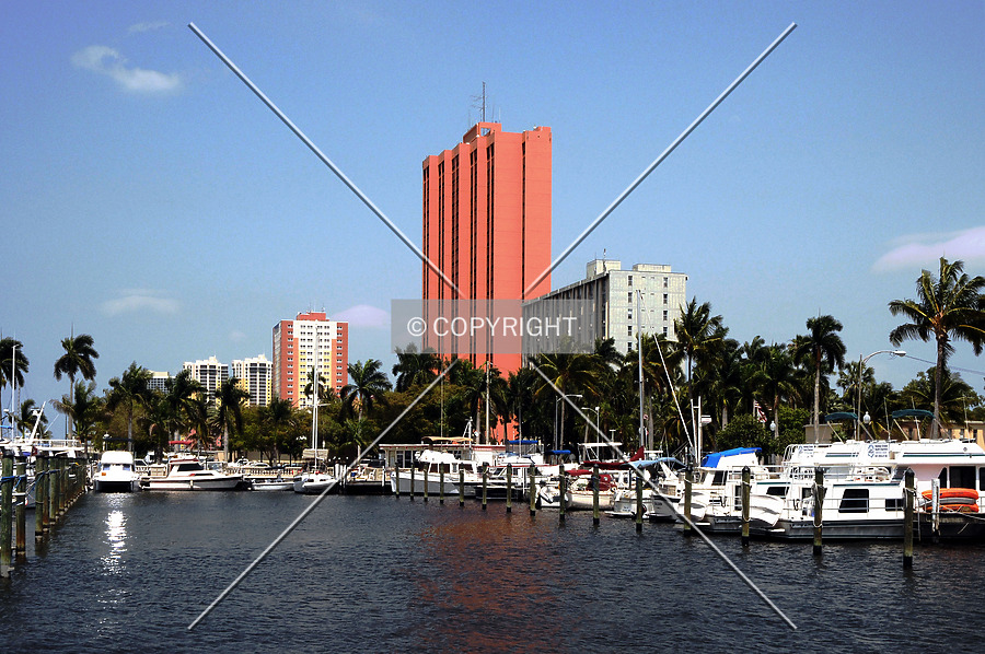 Campo Felice by Jorge Molina