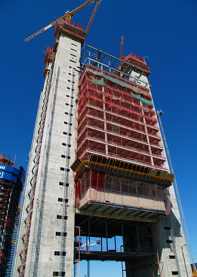 Torre Caja Madrid by Cesar Serrano
