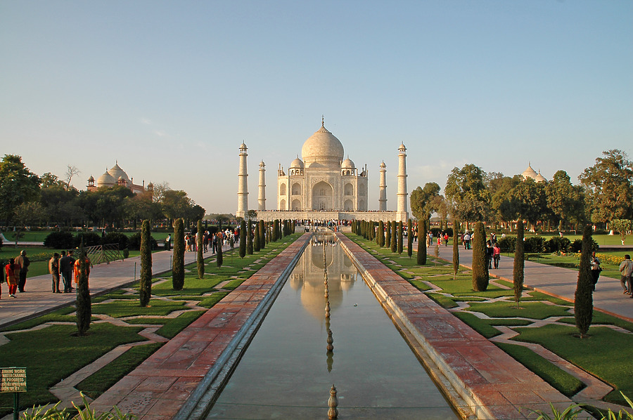 Taj Mahal by John Bek