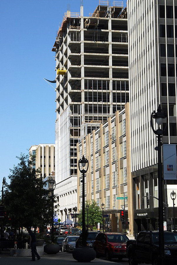 PNC Plaza by Ernest Pecounis
