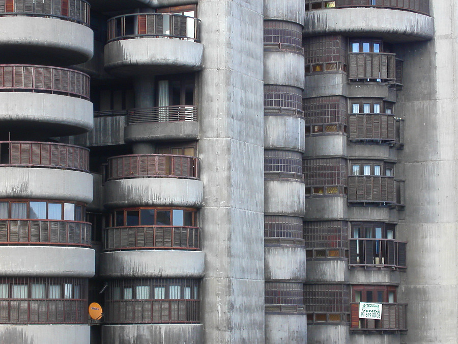 Torres Blancas by Cesar Serrano