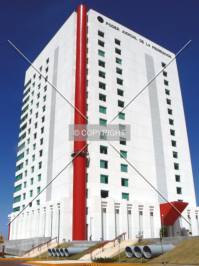 Palacio de Justicia Federal by Luis Ibáñez