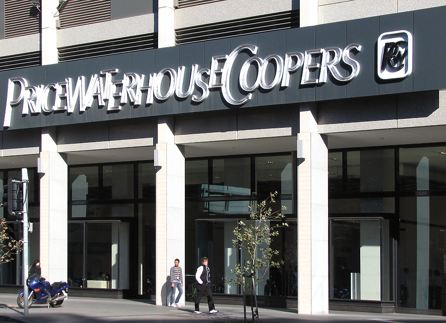 2 Southbank Boulevard by Wilson Ling