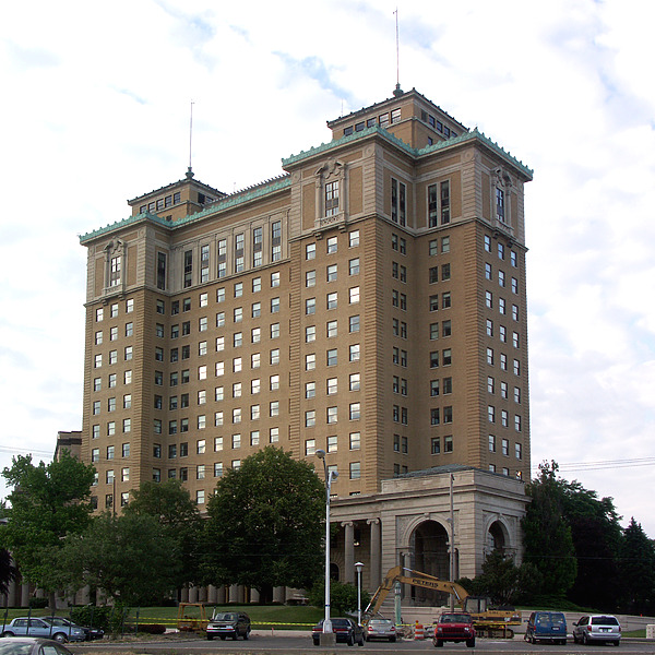 Hart-Dole-Inouye Federal Center by Marshall Gerometta