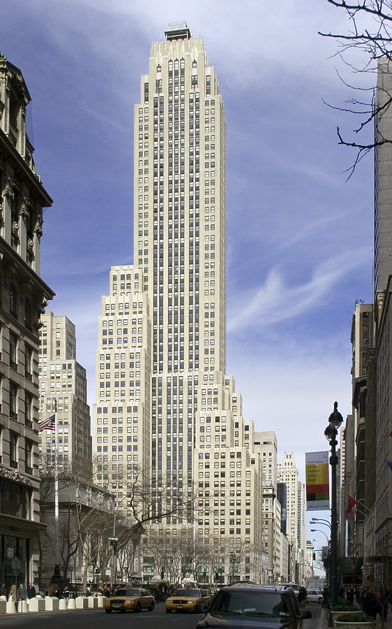500 Fifth Avenue by Pavel Toczynski