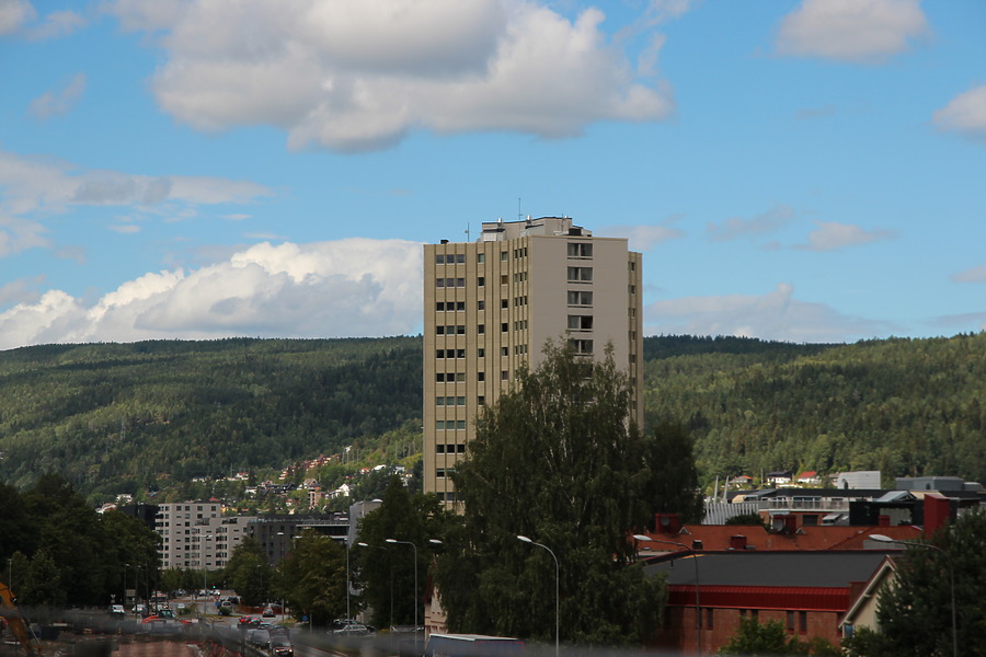 Skistadbygget by Kjetil Balog