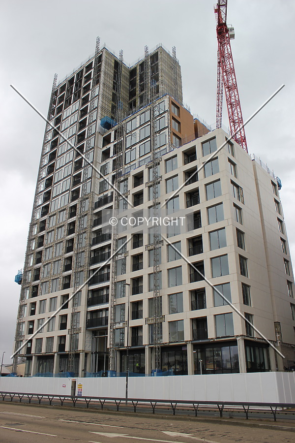 X1 The Gateway by Florian Barbier