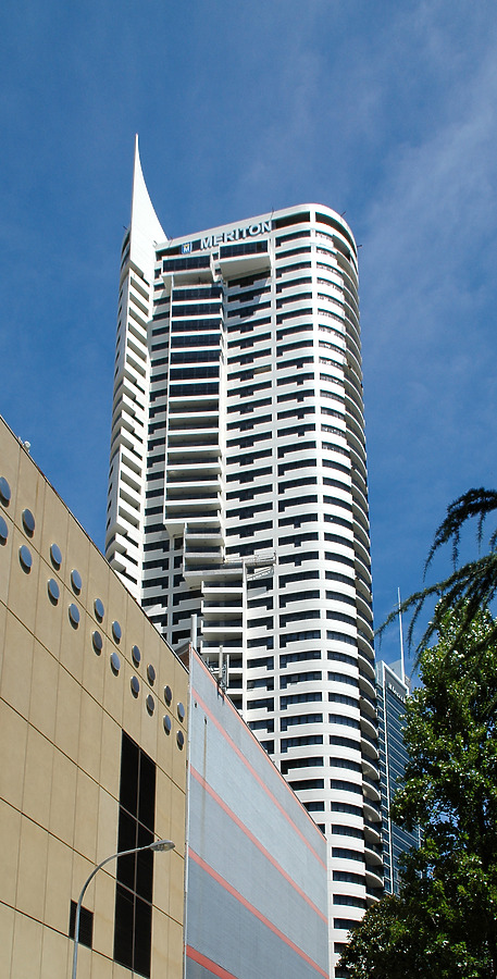 Meriton Tower by John Bek