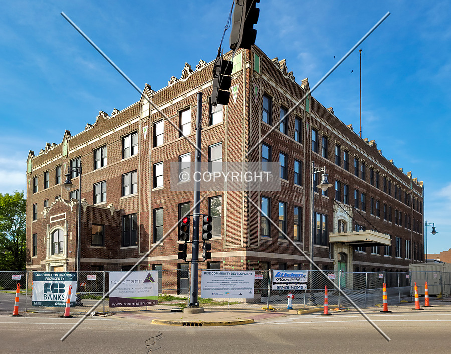 Edison Avenue Apartments by Ryan Hildebrand