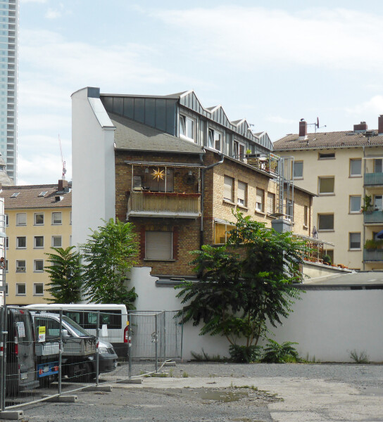 Hohenstaufenstraße 11a