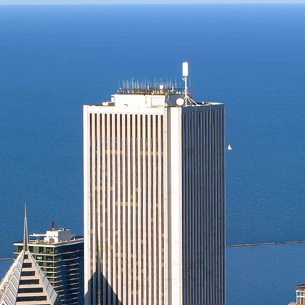 Aon Center by Marshall Gerometta