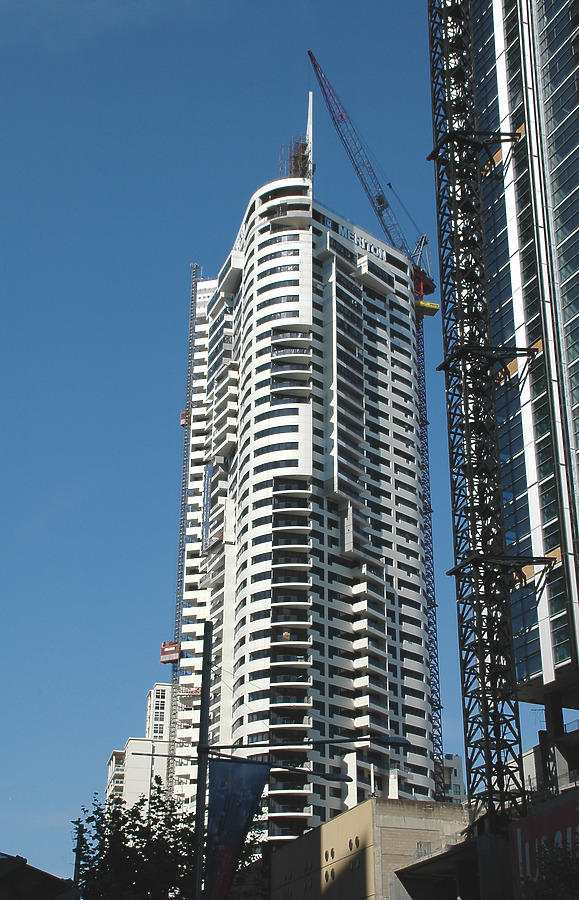 Meriton Tower by John Bek