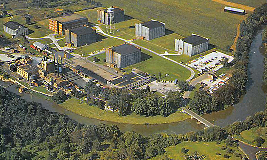 Jim Beam Old Grand-Dad Plant by National Distillers Products Corporation