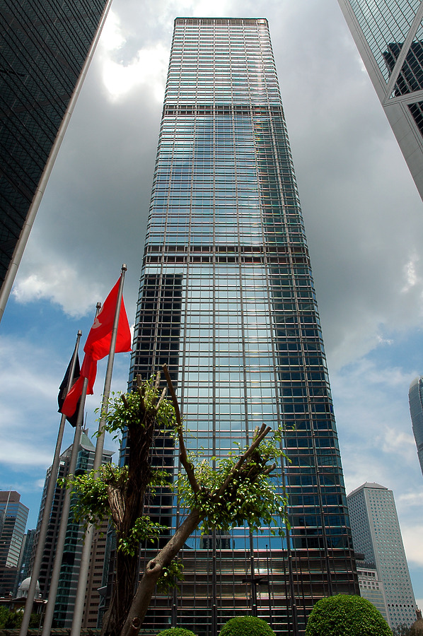 Cheung Kong Centre by Jonathan Smith