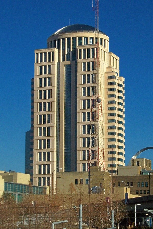 Thomas F. Eagleton United States Courthouse by Ryan Hildebrand