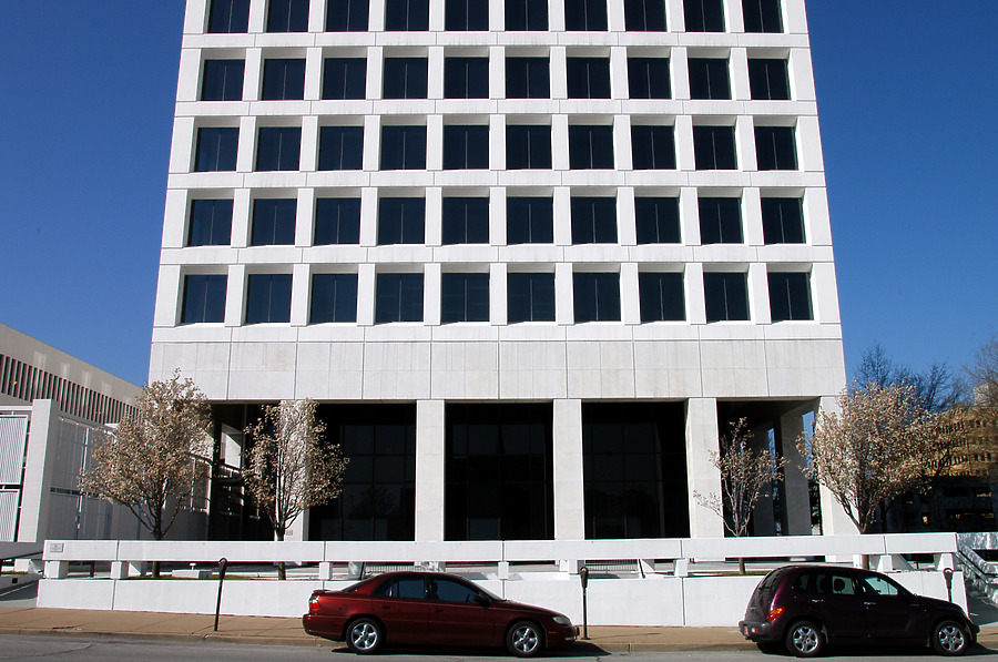 110 West 7th Building by Scott Murphy
