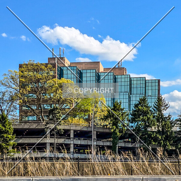 Metro Place I
