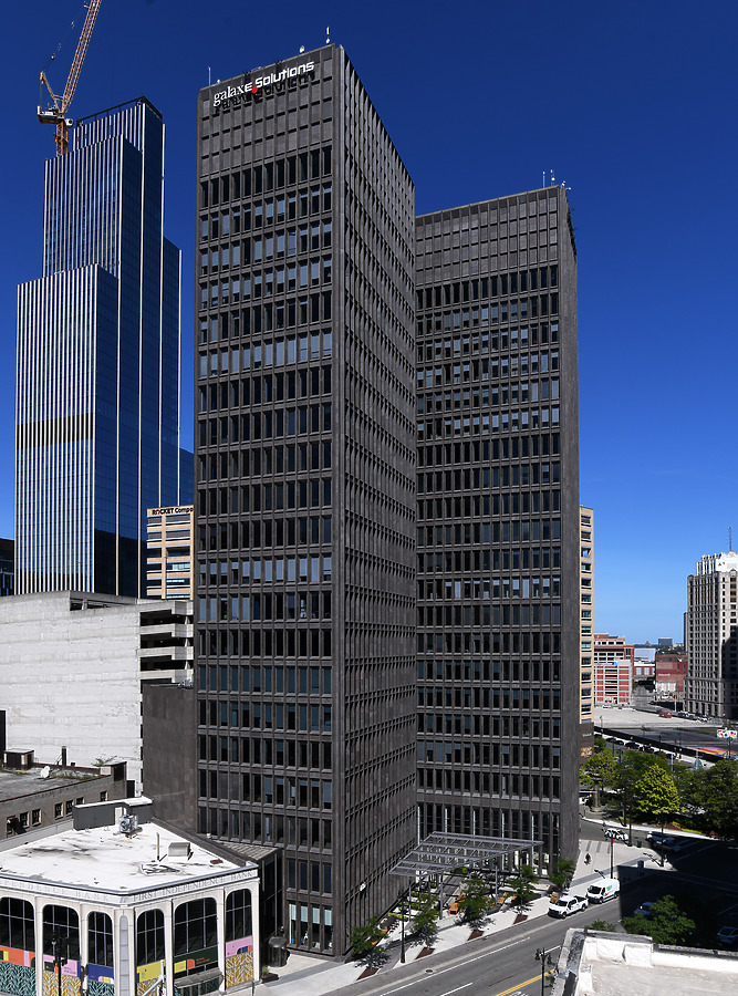 1001 Woodward by John W. Cahill