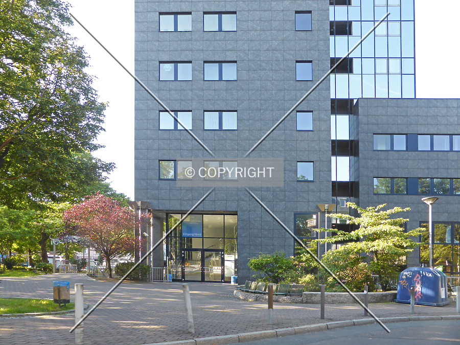 Büro Center Nibelungenplatz by Nephilim