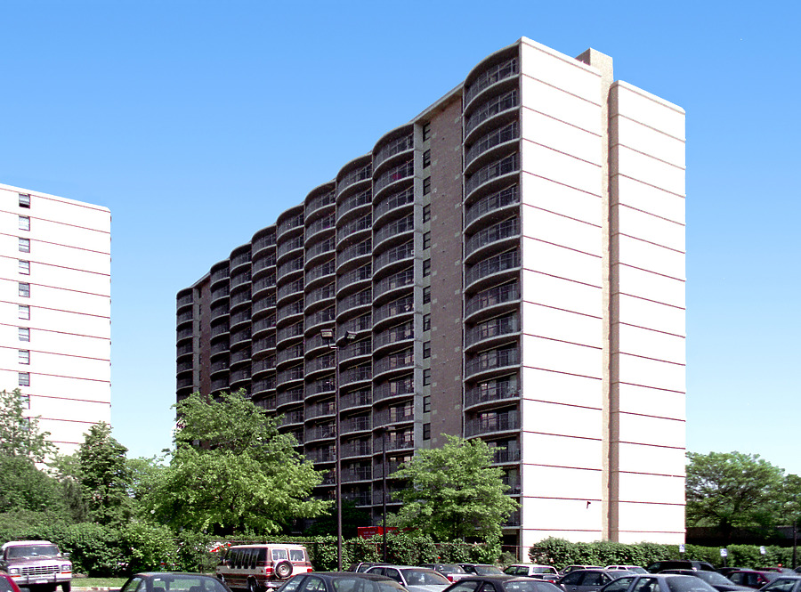 Keeler Park Apartments (A) by John Cahill