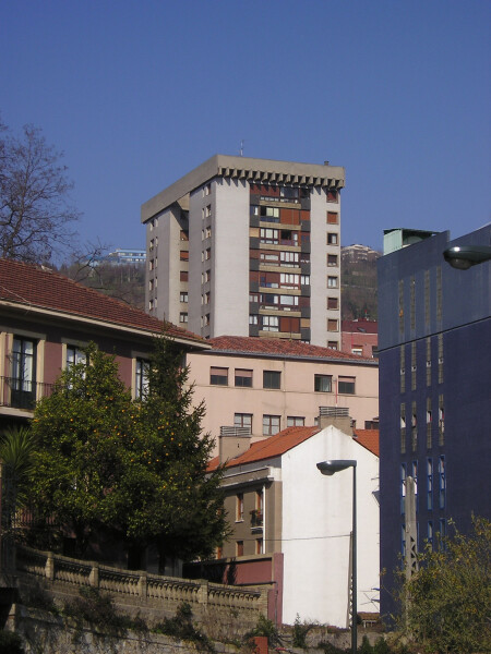 Uribarriko Eskolen Zelaia 22
