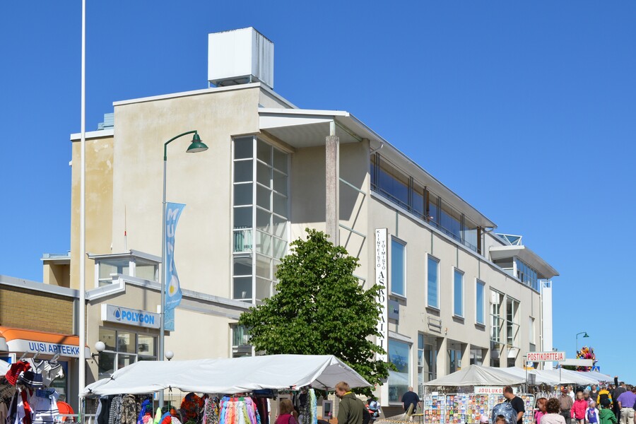 Keskuskatu 9