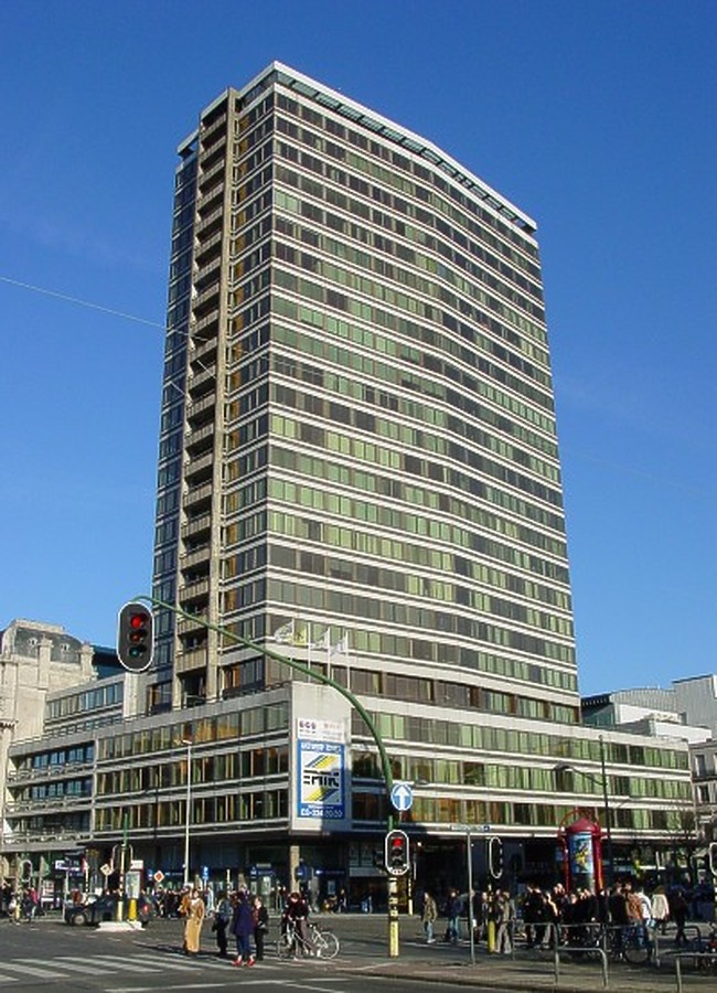 Antwerp Tower by Michiel van Dijk