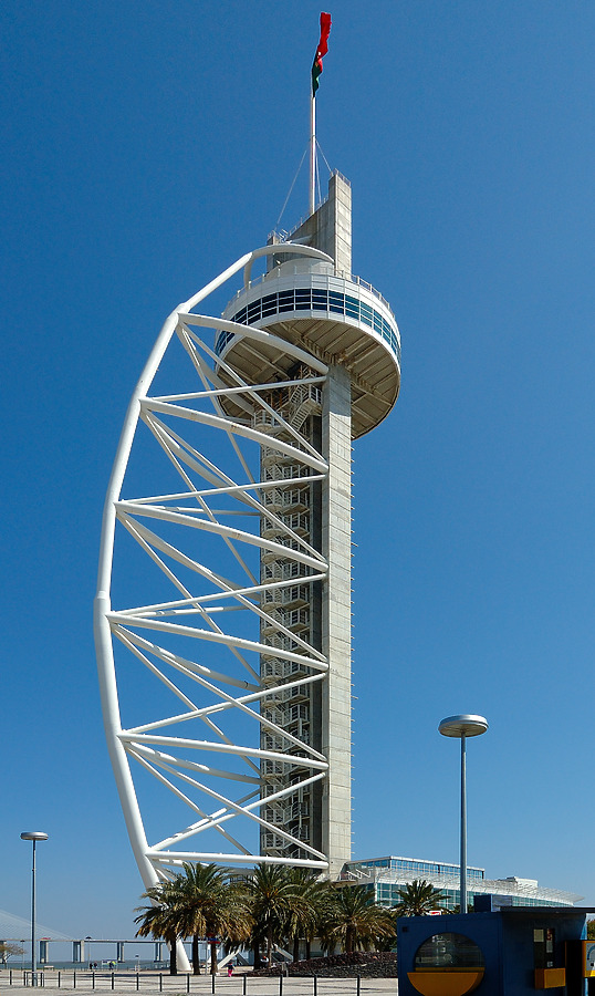 Vasco da Gama Hotel by David Guija