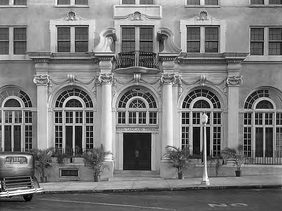 Lakeland Terrace Hotel by Burgert Brothers/ Courtesy, Tampa-Hillsborough County Public Library System