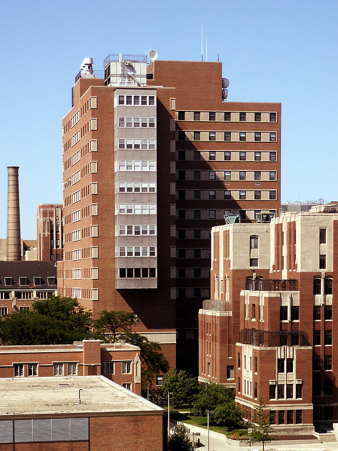 UIC Clinical Sciences Building by Daniel Kieckhefer