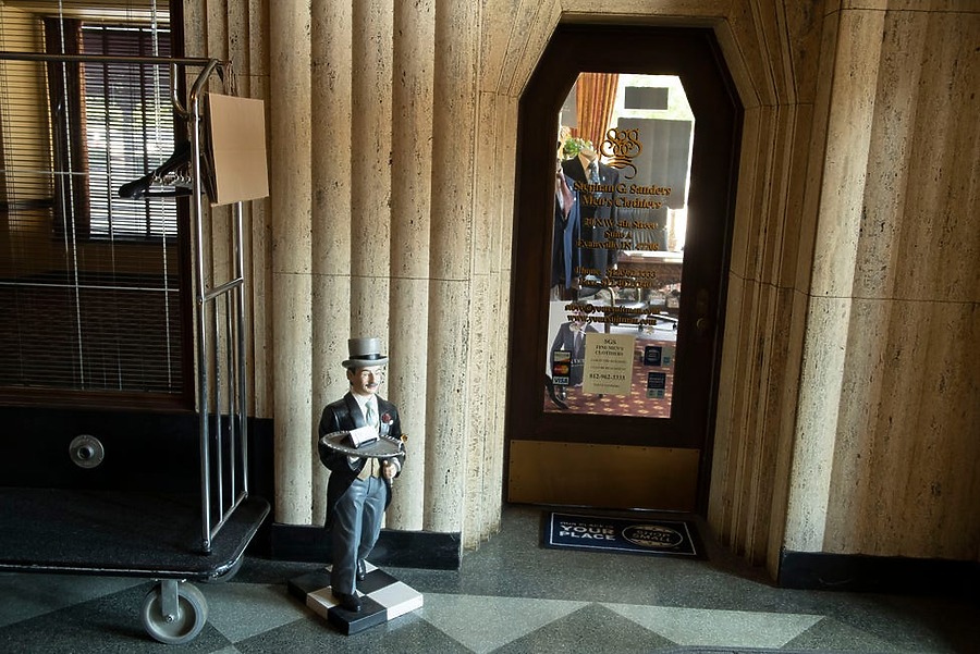 Hulman Building by Stan Sussina / Courier & Press