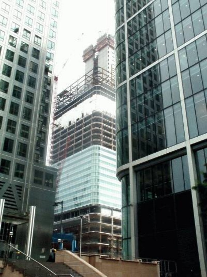 8 Canada Square by Jonathan Smith