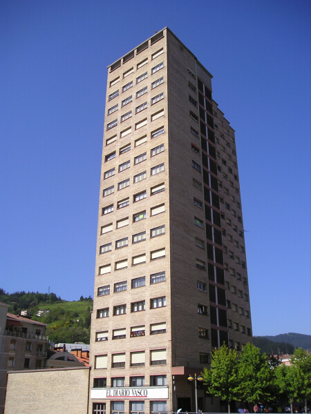 961-047-996