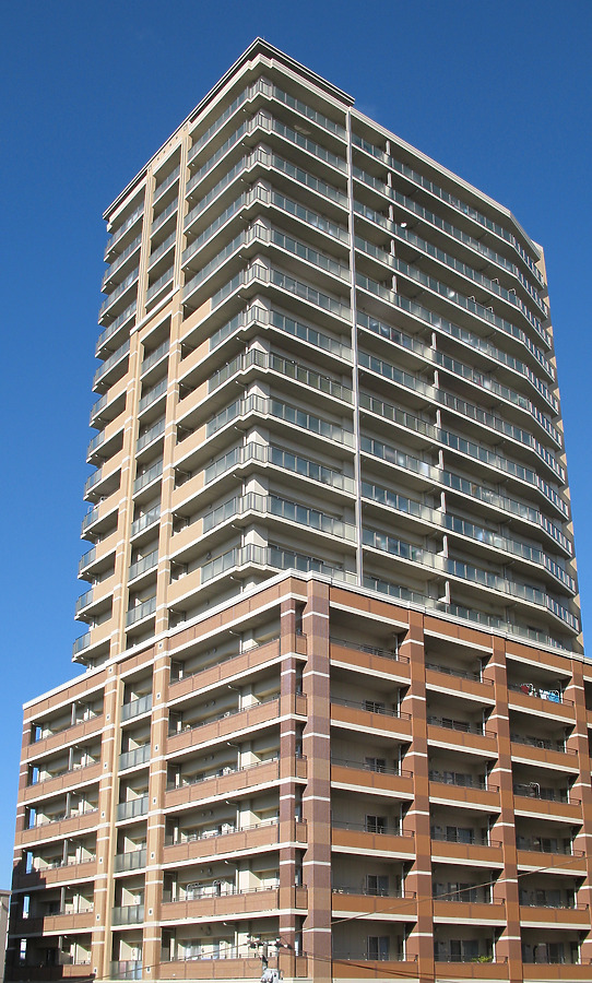 Renai Lyra Tower Funabashi by Kevin Hemphill