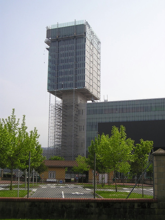 Torre BEC by Mikel Allende