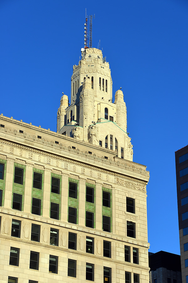 Huntington Bank Building by John W. Cahill