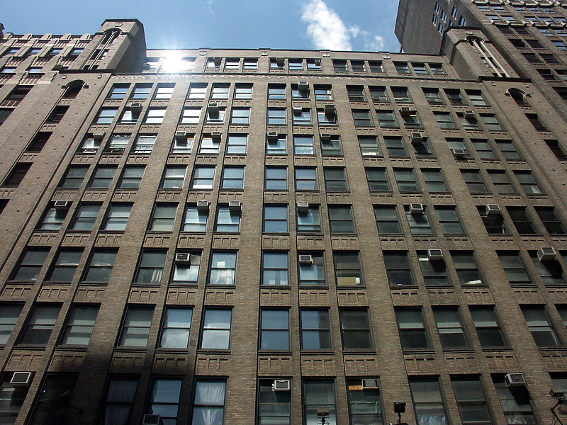 Younison Building