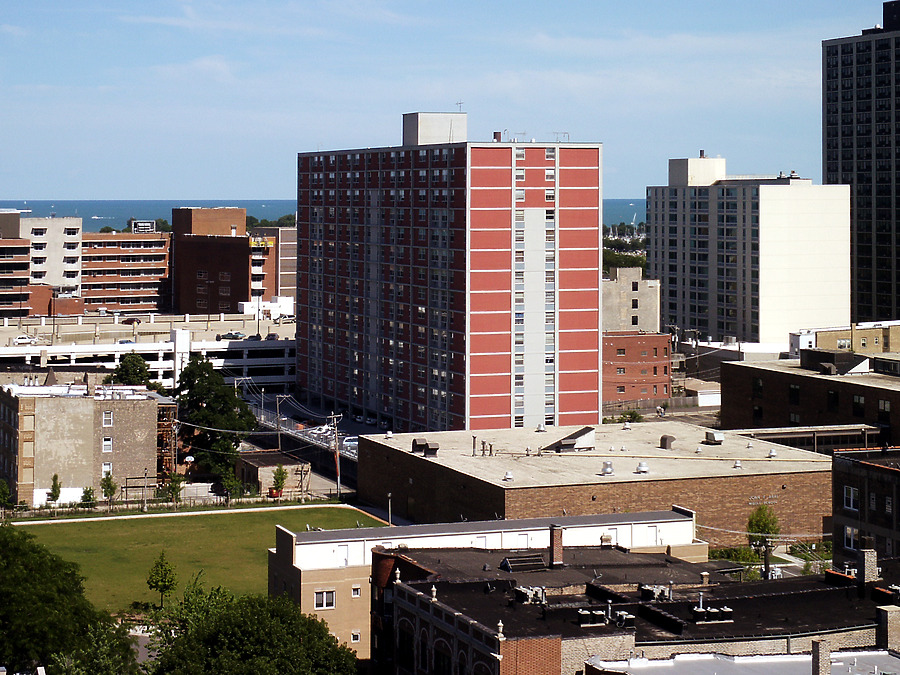 North Eastwood Shores Apartments by Daniel Kieckhefer