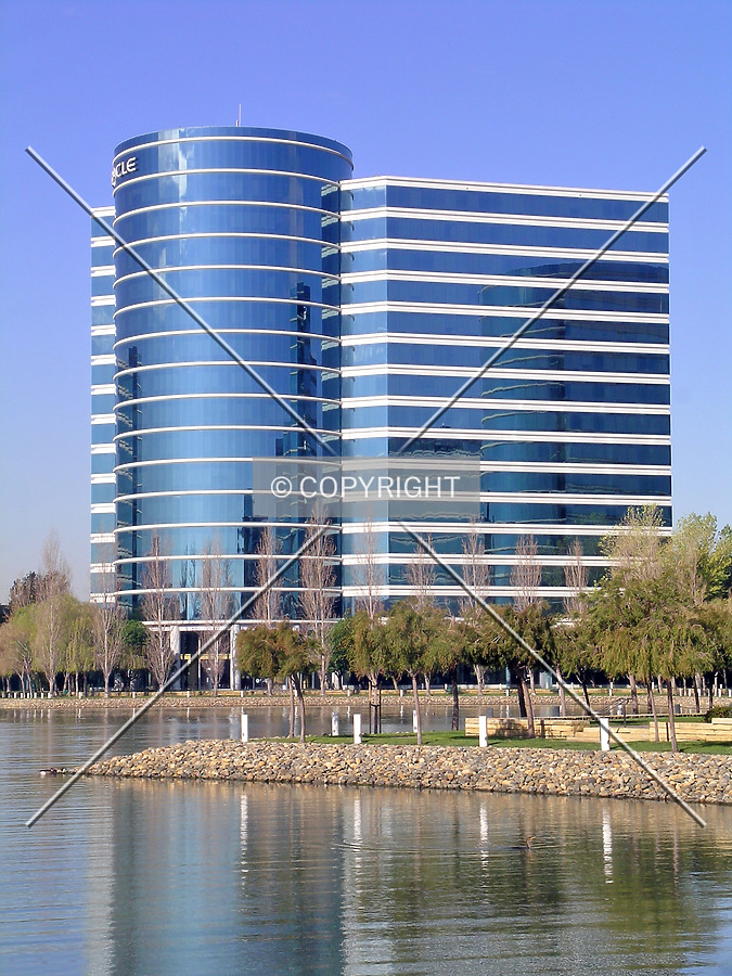 Oracle 300 by Serdica