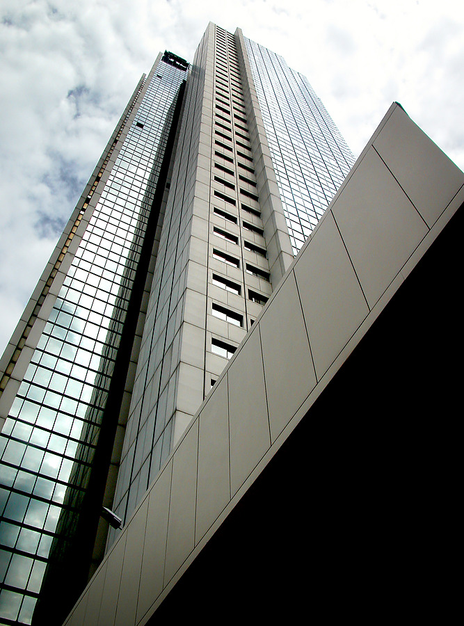 Torre De Cali by Jim Schwartz