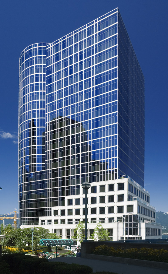 Waterfront Centre by Pavel Toczynski