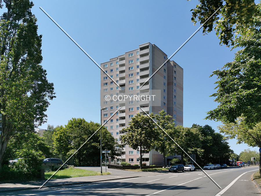 Leuschnerstraße 95 by Nephilim