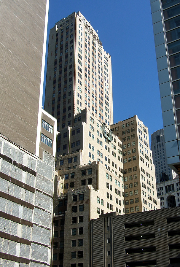 Greenwich Club Residences by John Cahill