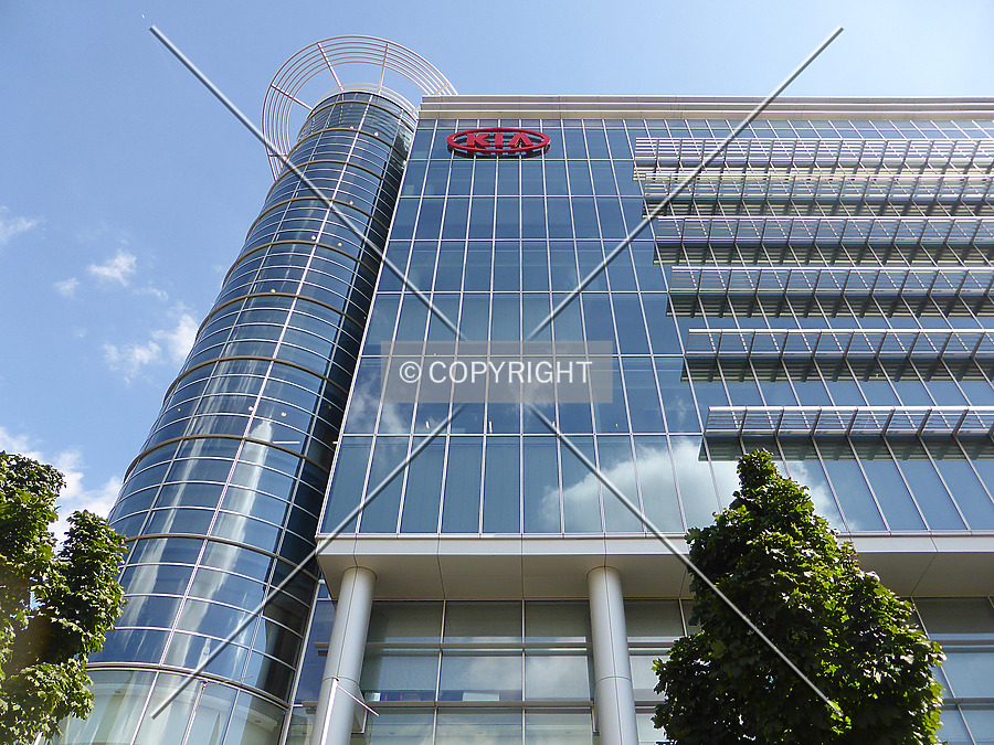 Kia Motors European Headquarters & Design Center by Nephilim