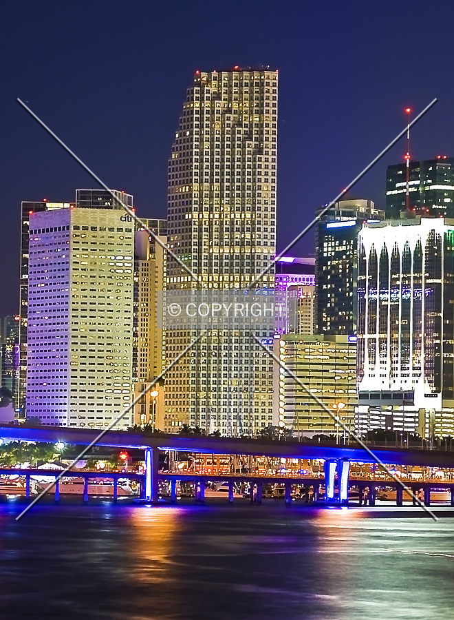 Southeast Financial Center by Jorge Molina