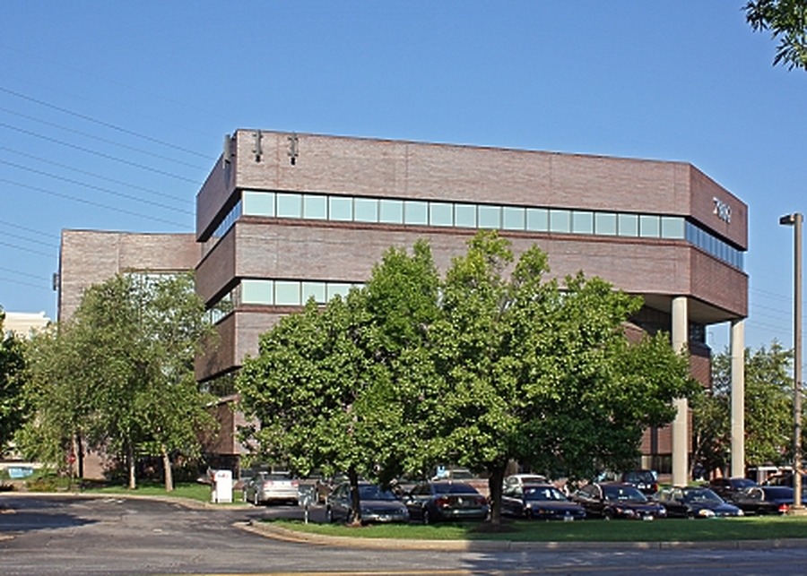 Clayton Executive Center II by Ryan Hildebrand