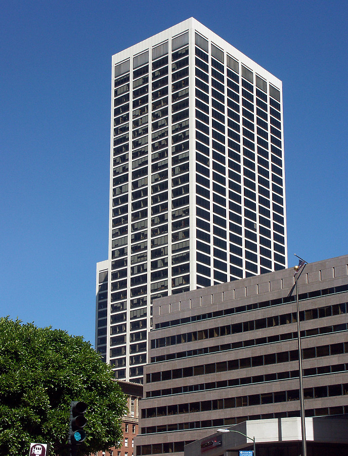 One Market Plaza, Spear Tower by Nate Lindsey