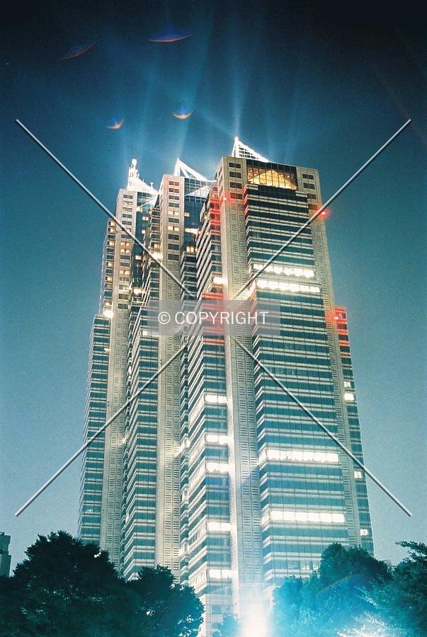 Shinjuku Park Tower by Andrew Stewart
